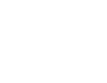 Immagine di Sea Spirit, imbarcazione elegante in mare aperto con cielo sereno.