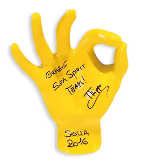 Segno di squadra Sea Spirit in gomma gialla.